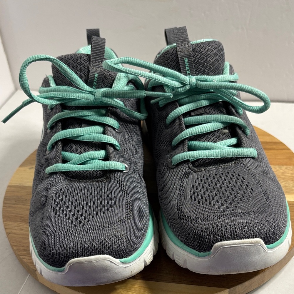 Skechers Womens Gray Graceful Get Connected Sneaker Size 7.5 Trainers Shoe EUC
